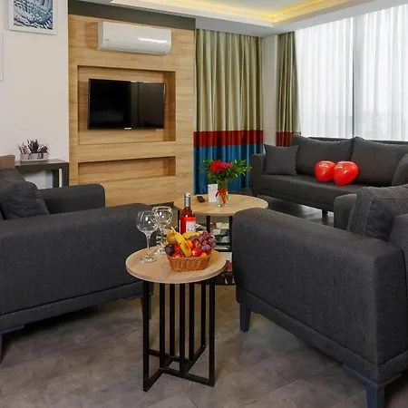 Optimum Luxury Hotel&spa מלון *