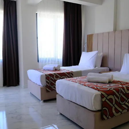 מלון Optimum Luxury Hotel&spa *